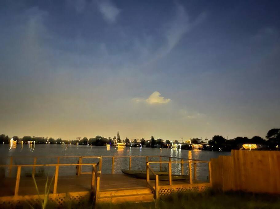 Supervilla - Lakefront - Sunsets, Kayaks, Grill 포트 로더데일 외부 사진